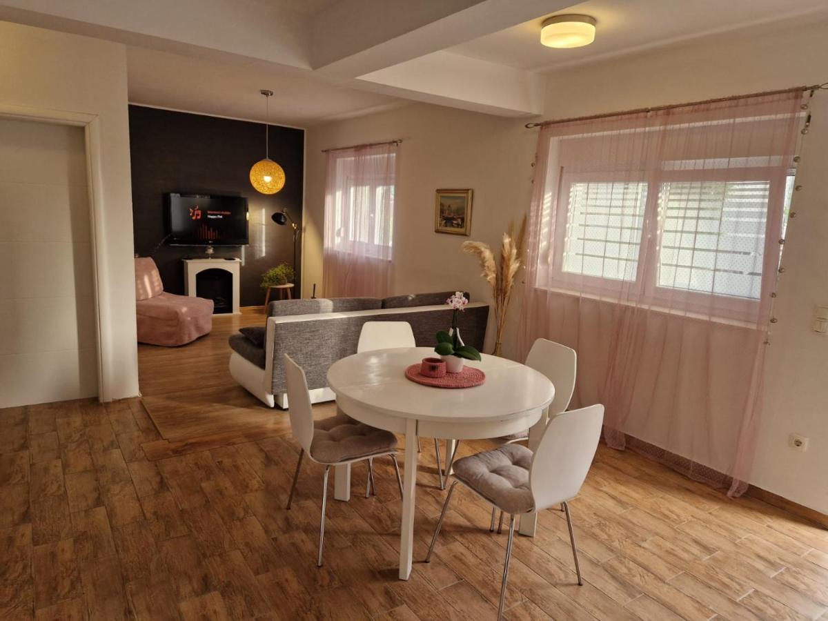 ביוגראד נה מורו Apartment Dome מראה חיצוני תמונה